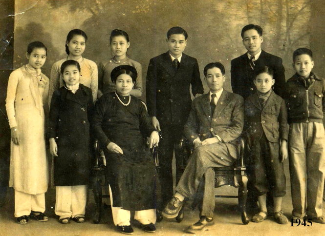 Môi trường gia đình  nơi hình thành nhân cách đầu tiên của Tố Hữu